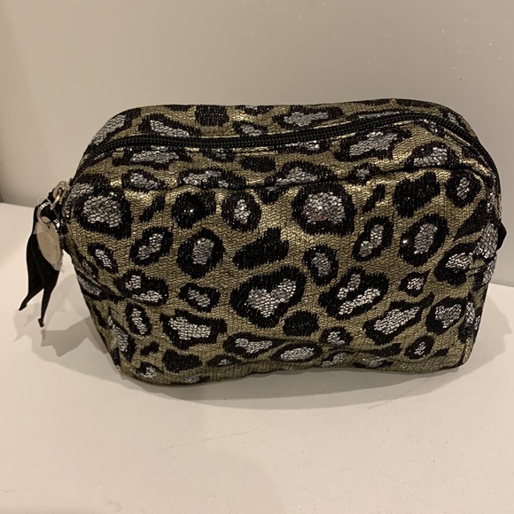 Louison Paris Depose Sequin Leopard Sparkle  Silver Black Metallic Bag Clutch 🤍 - Picture 16 of 16
